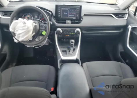 2021 Toyota Rav4 Le z USA, uszkodzony, nr VIN 2T3H1RFV1MC143579